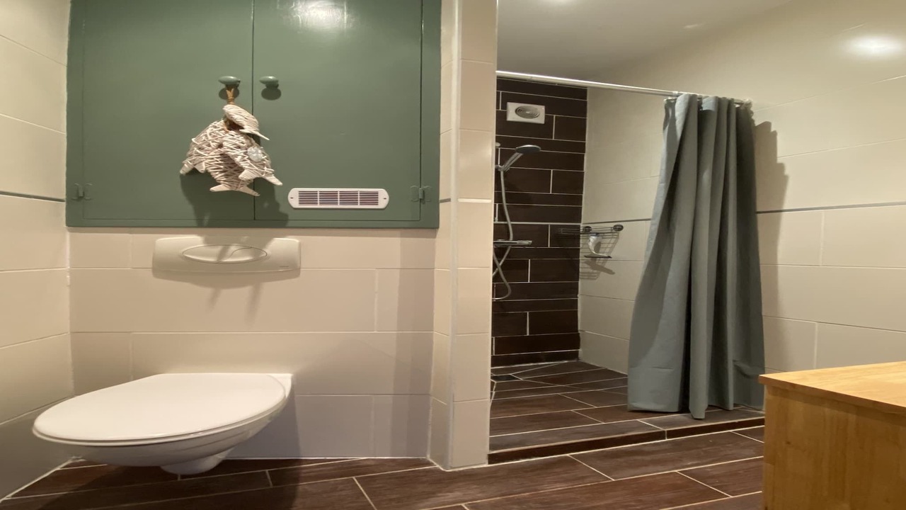 Photo of Bathroom in Caunes-Minervois