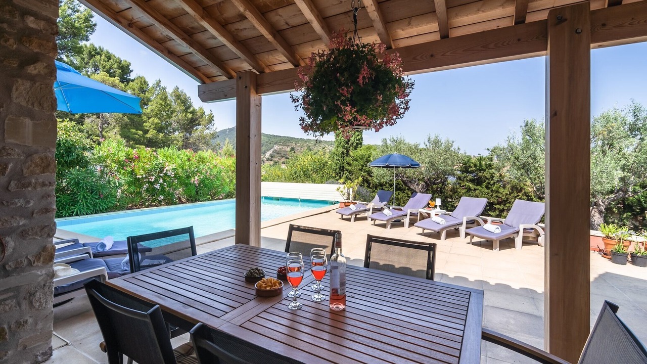 Photo of Patio Balcony in Caunes-Minervois