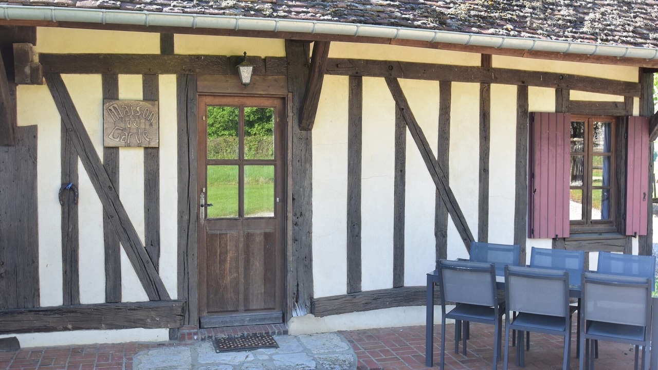 Photo of Patio Balcony in Saint-Maurice-sur-Aveyron