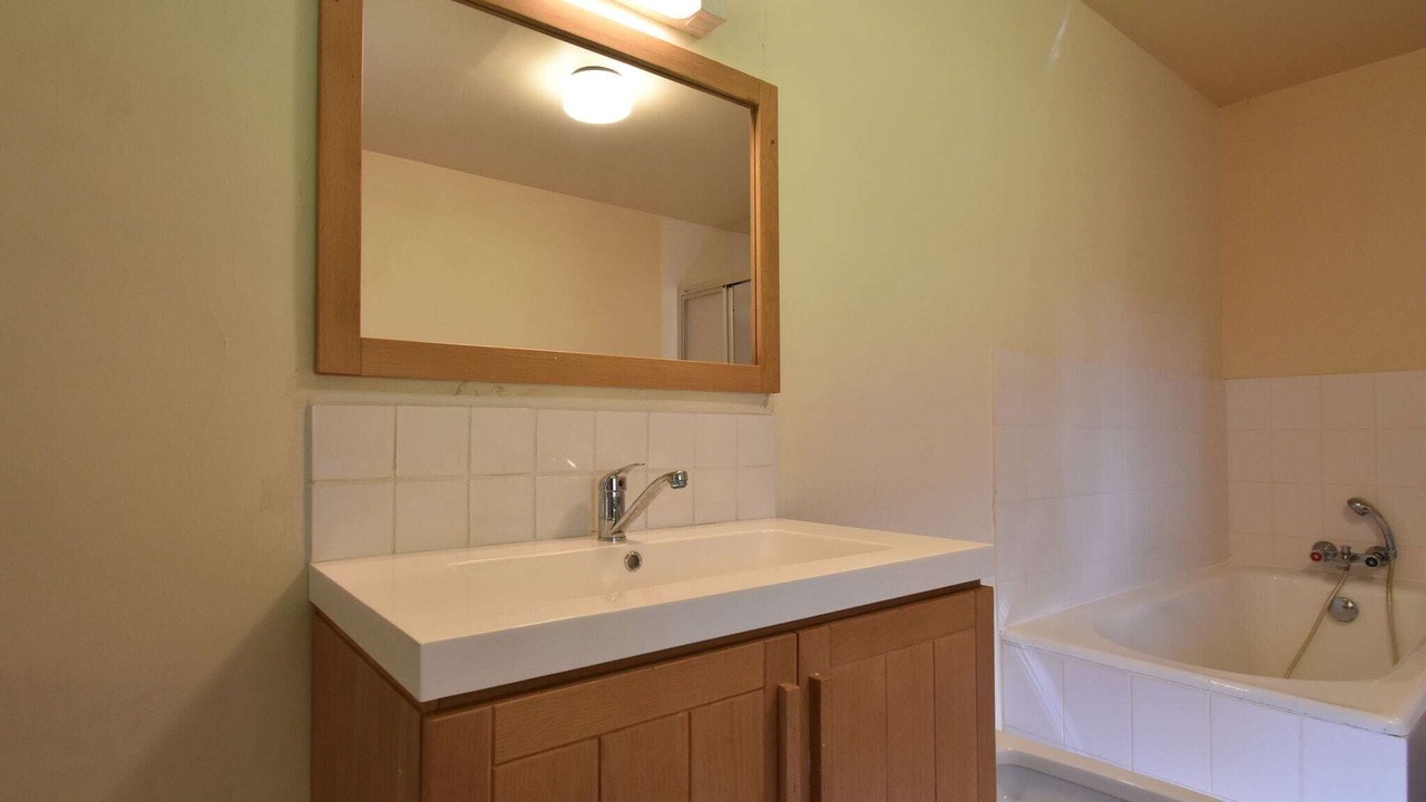 Photo of Bathroom in Saint-Maurice-sur-Aveyron
