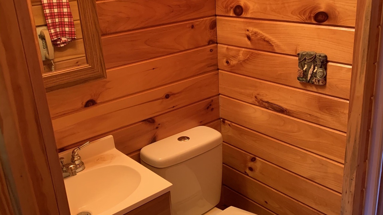 Photo of Bathroom in Ouaquaga