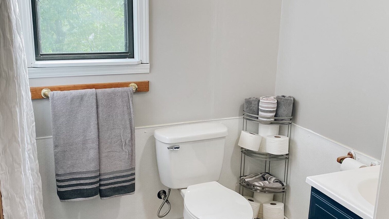 Photo of Bathroom in Van Buren
