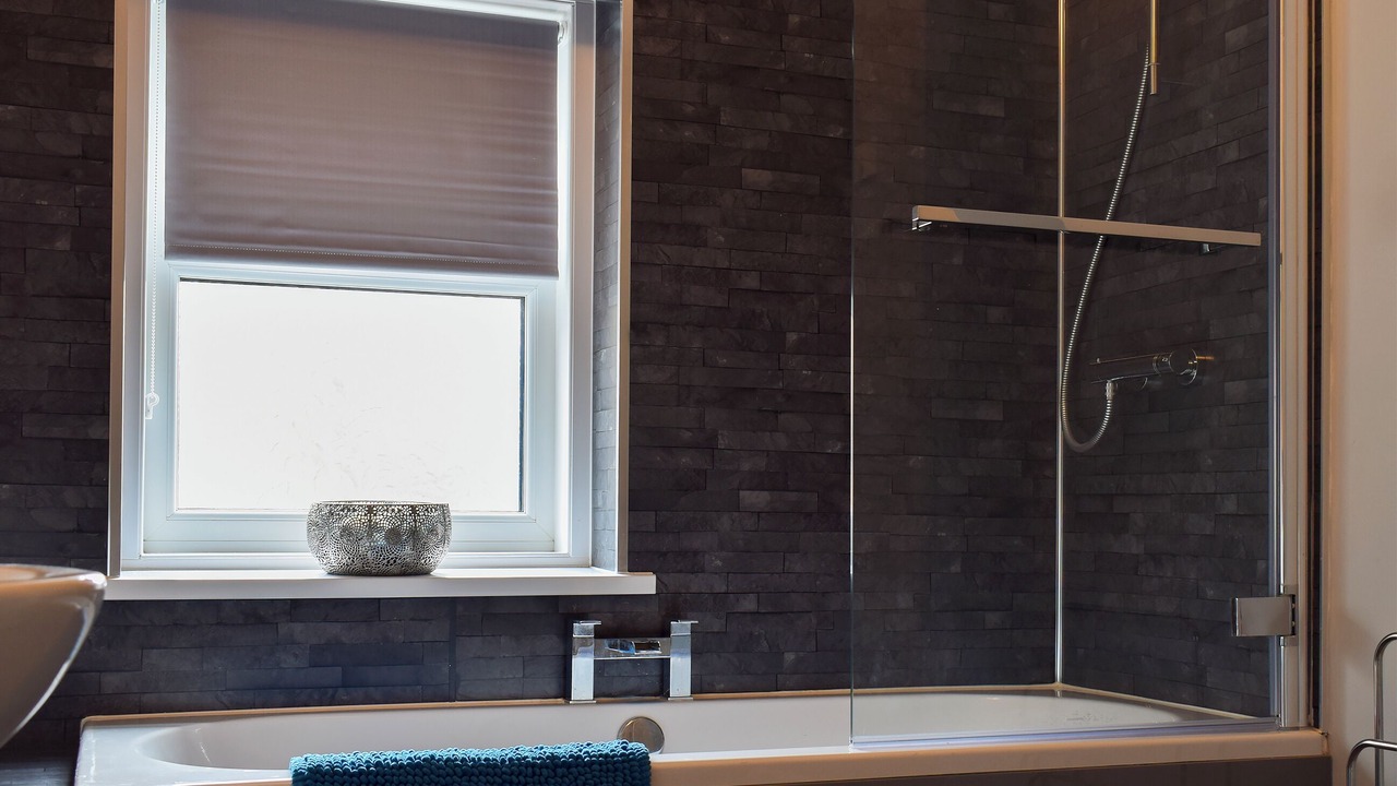 Photo of Bathroom in Amble