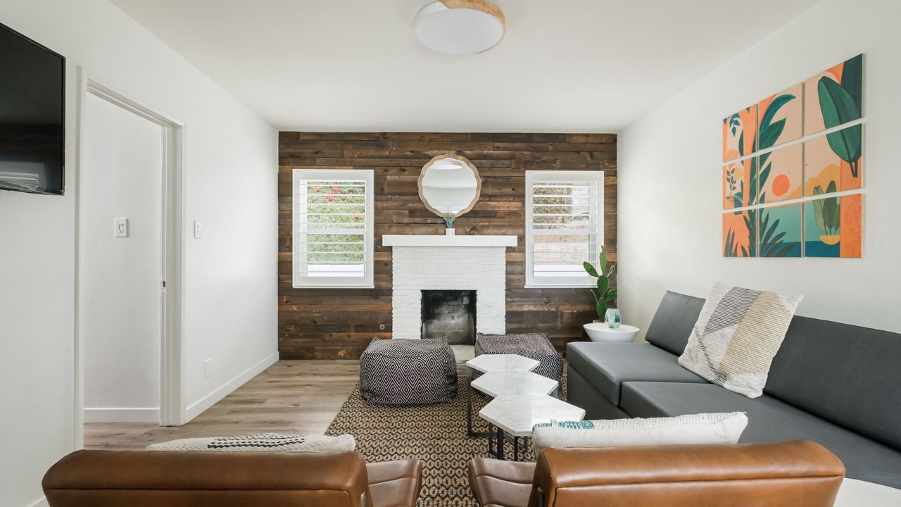 Photo of Livingroom in Townsite