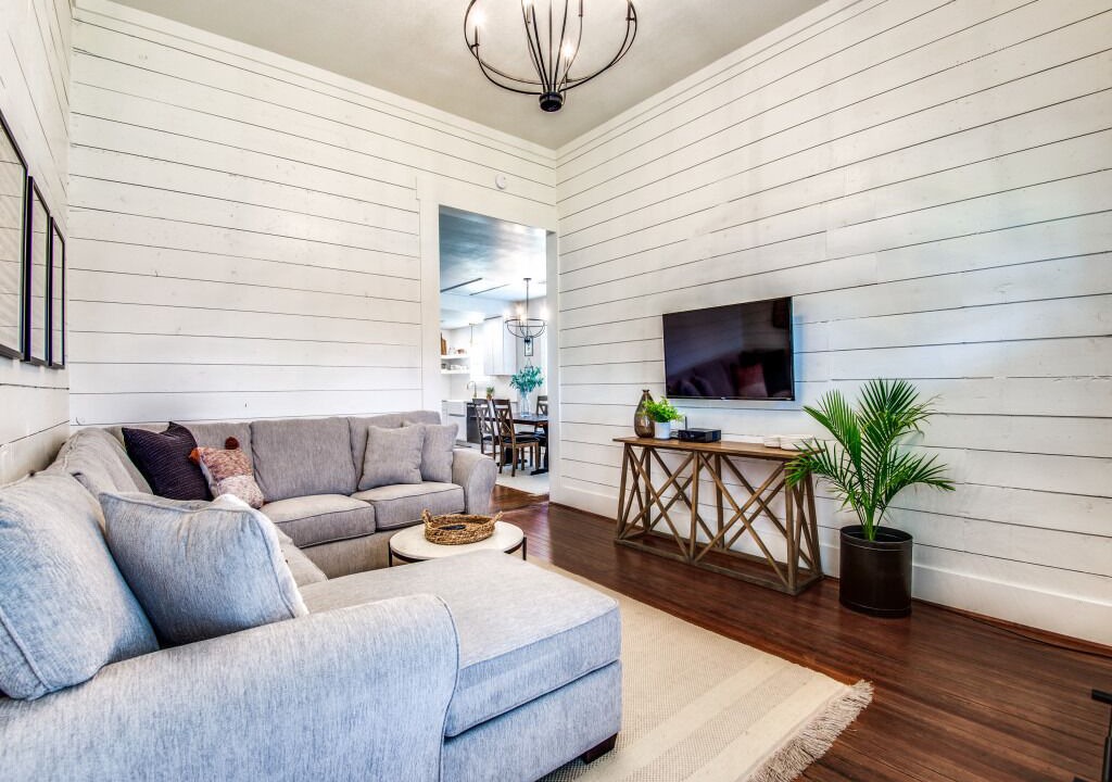Photo of Livingroom in Aubrey