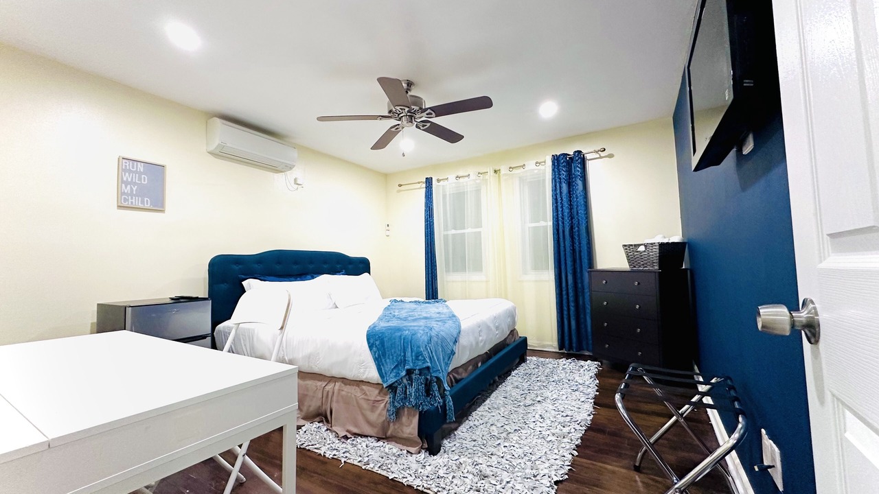 Photo of Bedroom in Mastic Beach