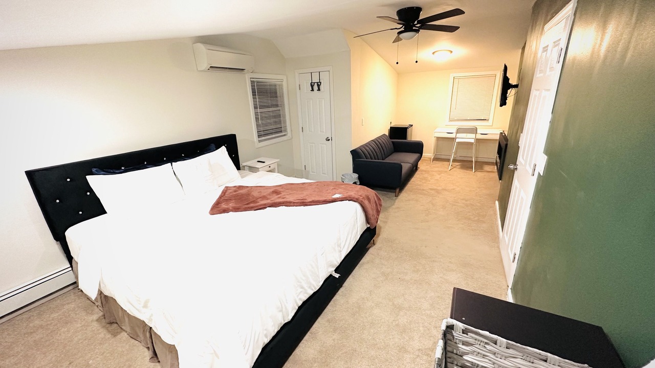 Photo of Bedroom in Mastic Beach
