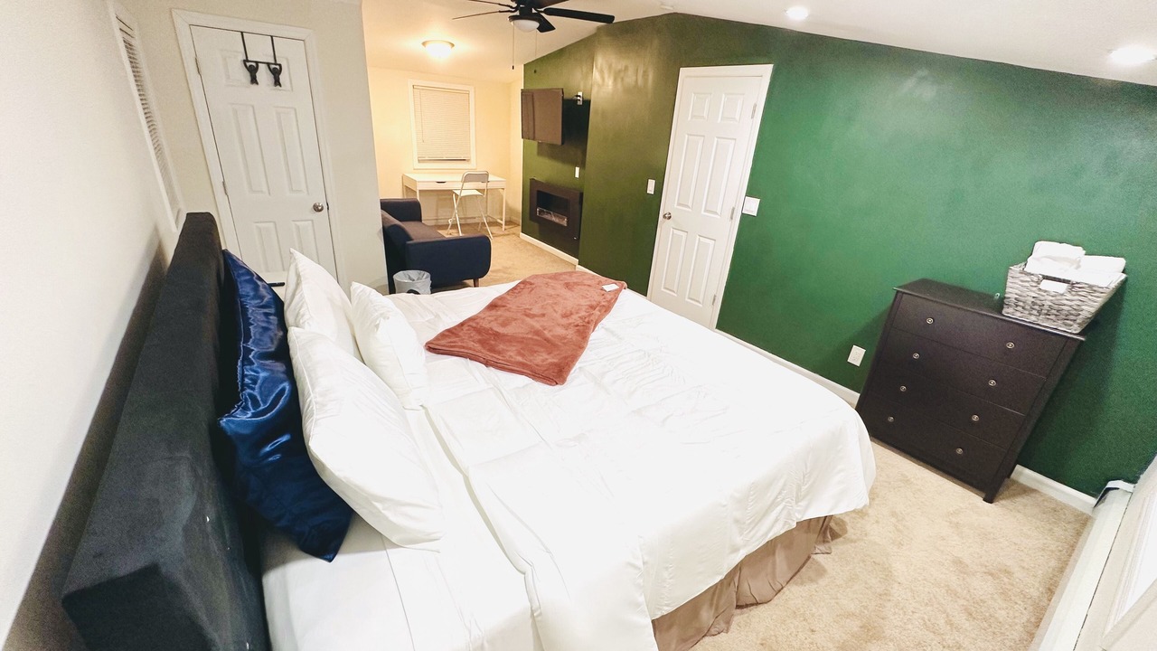 Photo of Bedroom in Mastic Beach