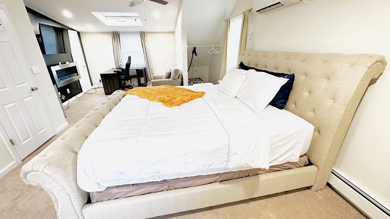 Photo of Bedroom in Mastic Beach