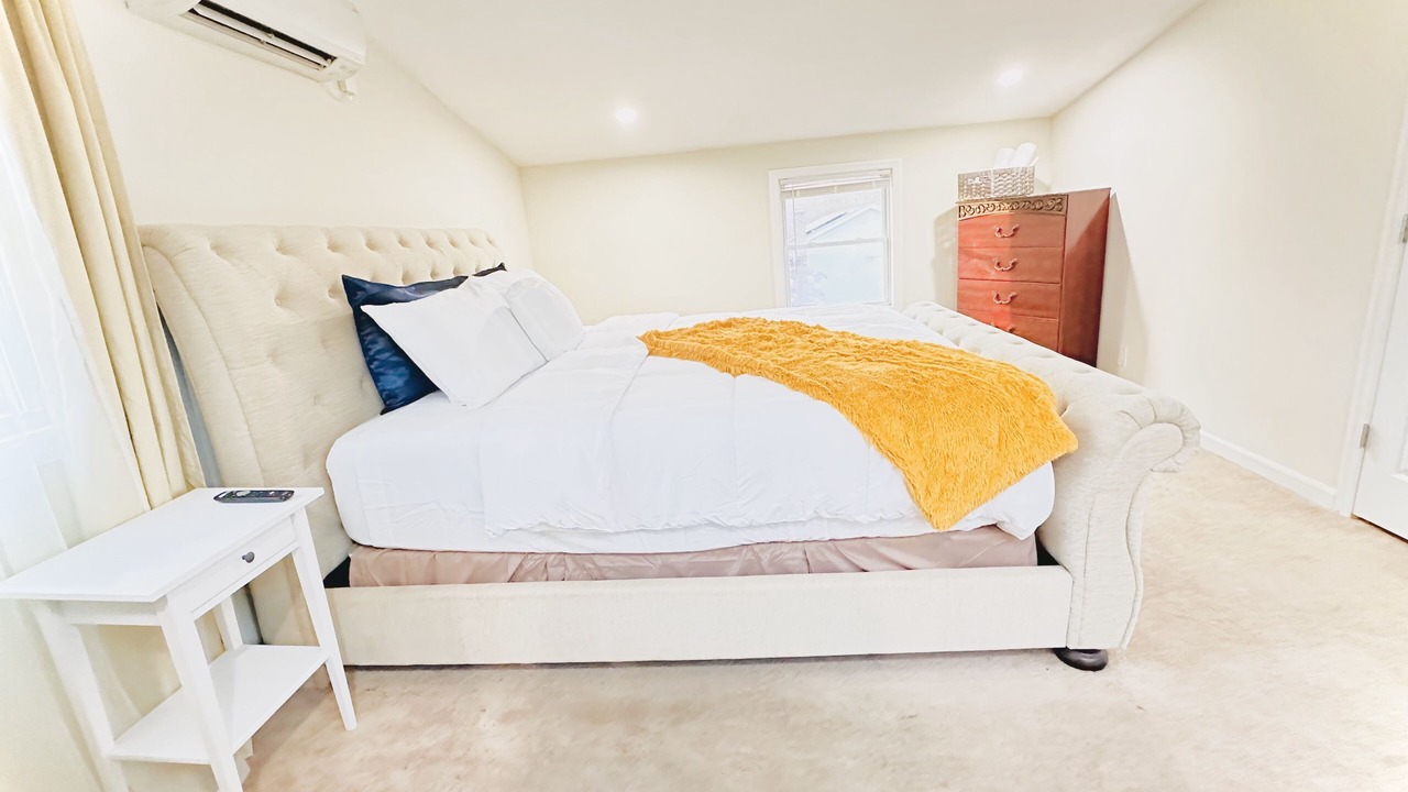 Photo of Bedroom in Mastic Beach