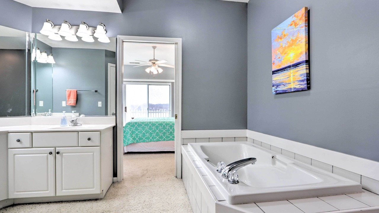 Photo of Bathroom in Lakeland