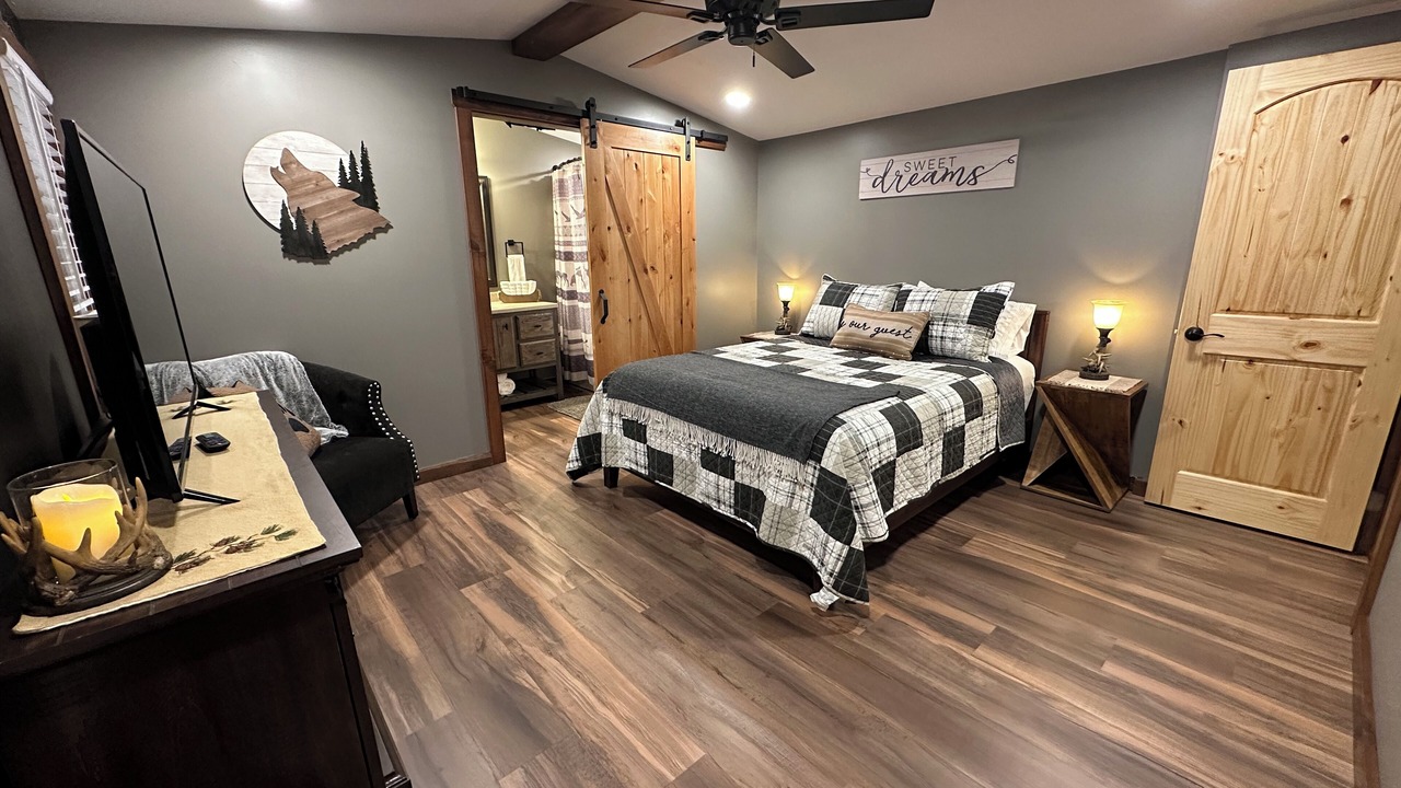 Photo of Bedroom in Copper Hill