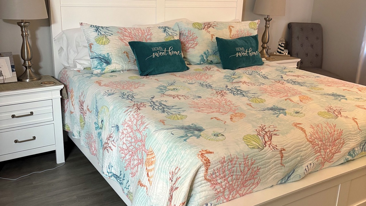 Photo of Bedroom in Trailer Estates