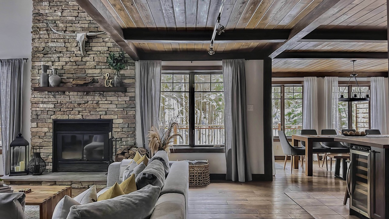 Photo of Livingroom in Saint-Faustin-Lac-Carre