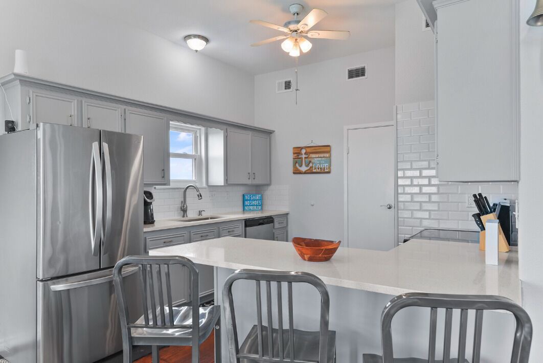 Photo of Kitchen in Terramar Beach
