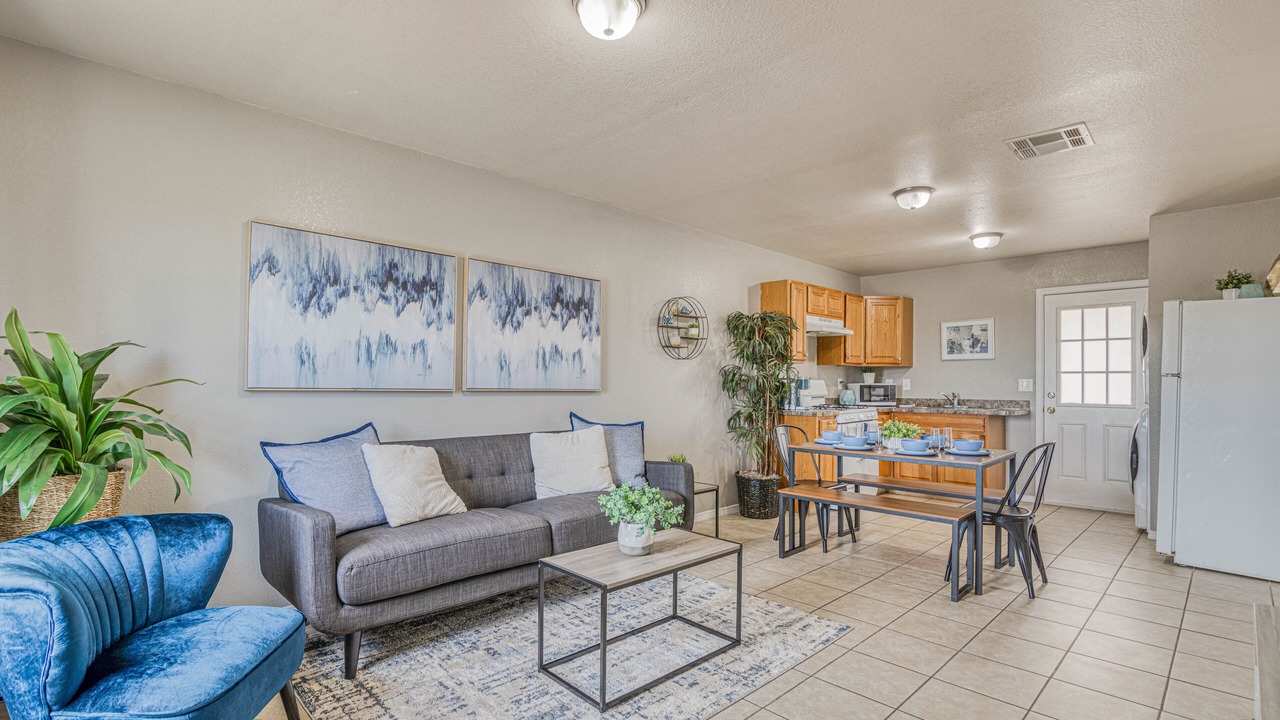 Photo of Livingroom in Biggs Field