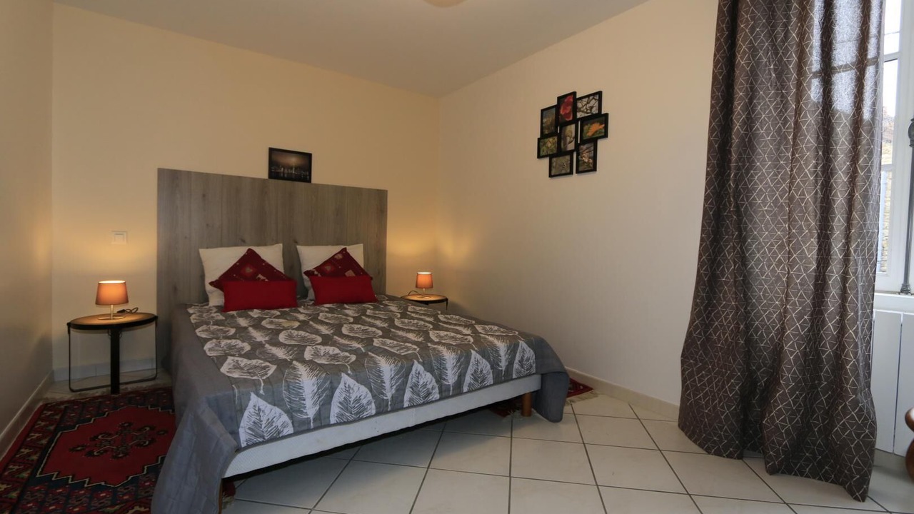 Photo of Bedroom in Creot