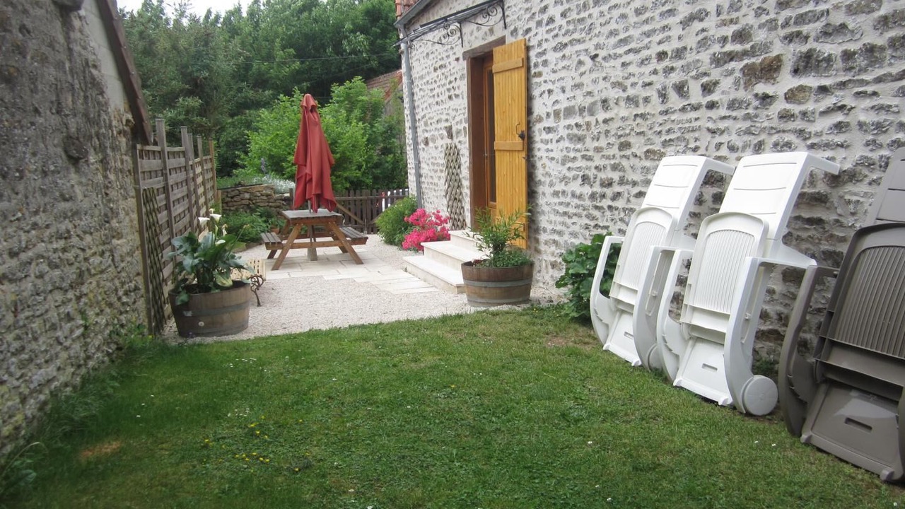 Photo of Patio Balcony in Dezize les Maranges