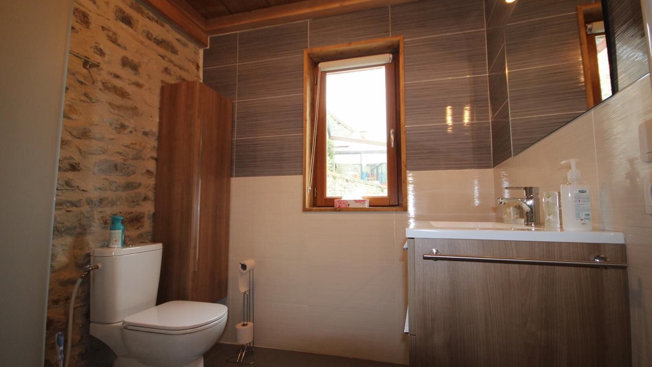 Photo of Bathroom in Dezize les Maranges