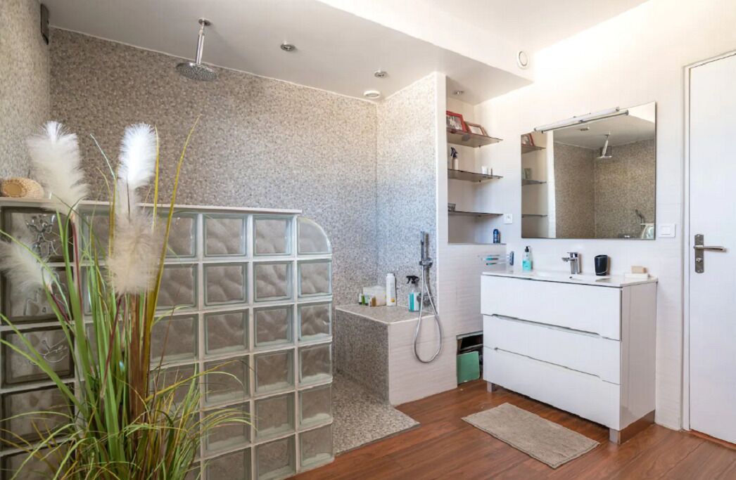 Photo of Bathroom in Aulnay-sous-Bois