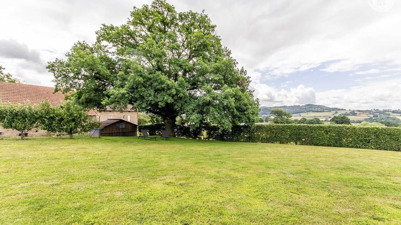 Photo of Outdoor in Mesvres