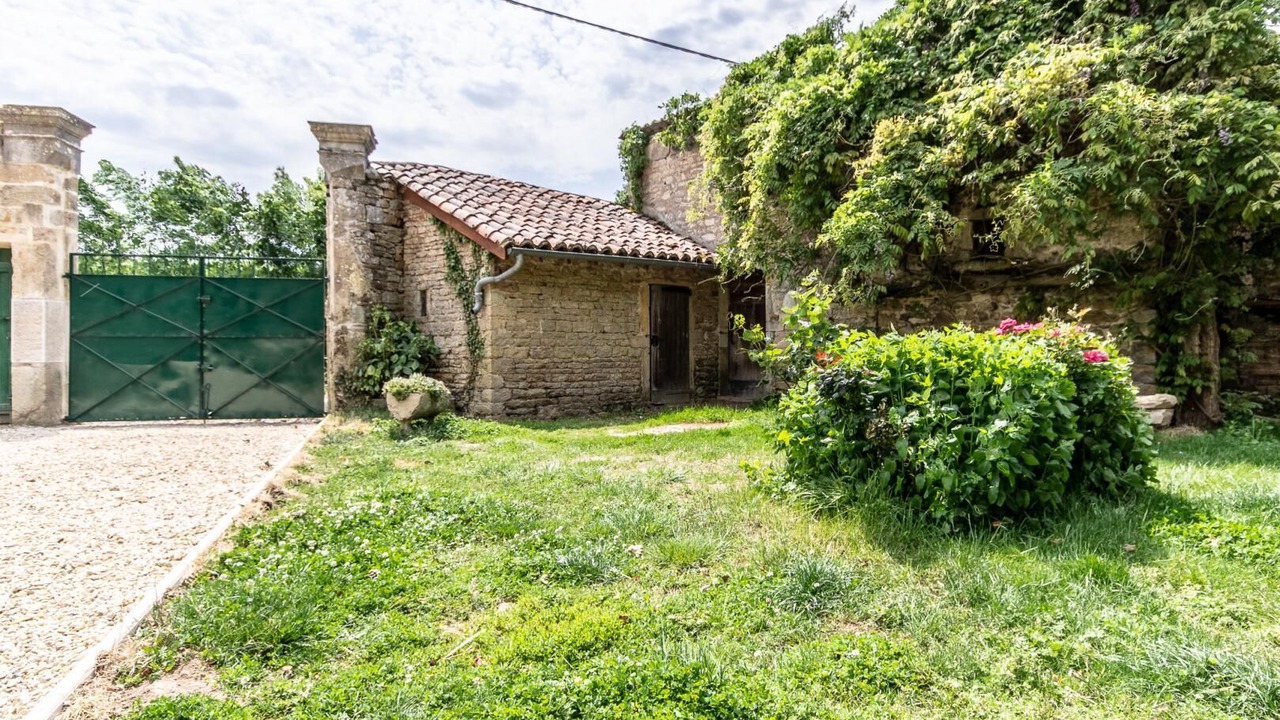 Photo of Outdoor in Cluny