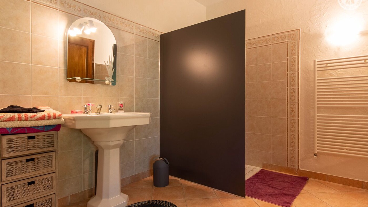 Photo of Bathroom in Branges