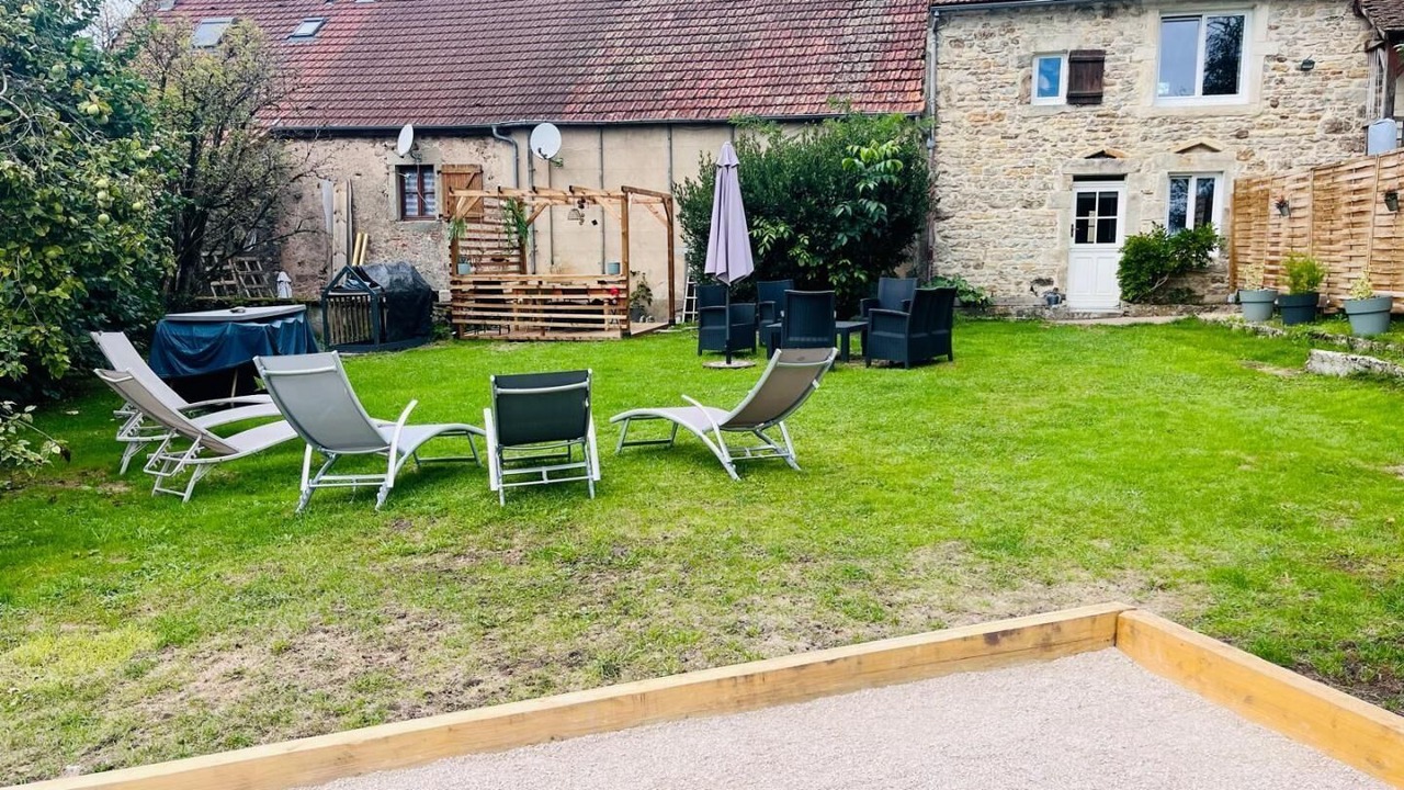 Photo of Patio Balcony in Saisy