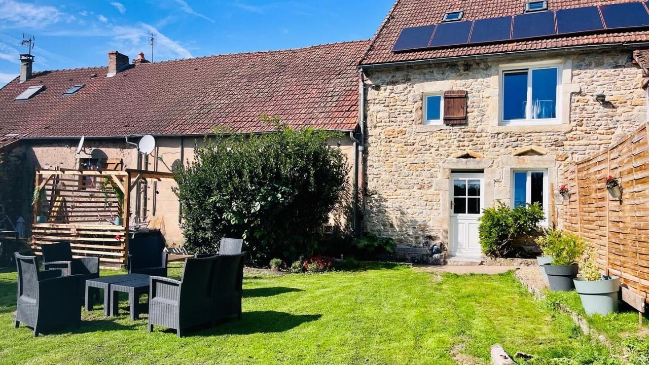 Photo of Patio Balcony in Saisy