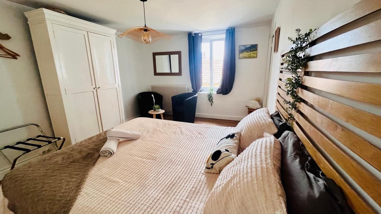 Photo of Bedroom in Saisy