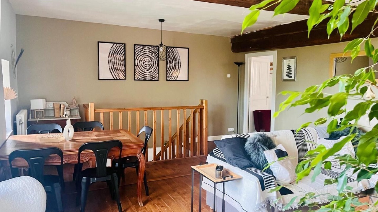 Photo of Livingroom in Saisy