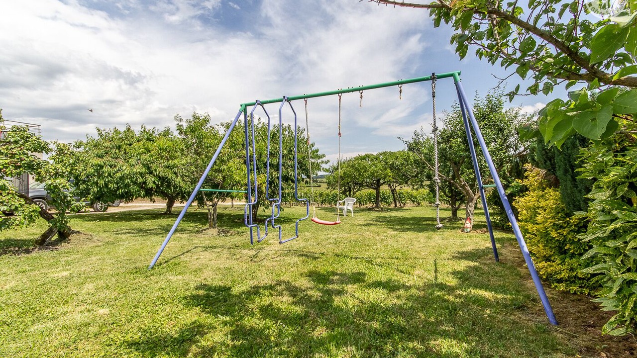 Photo of Others in Saint-Mard-de-Vaux