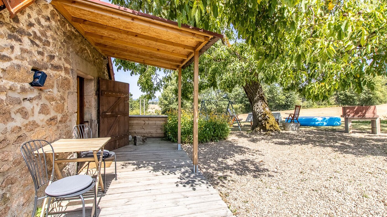 Photo of Outdoor in Issy-l'Eveque