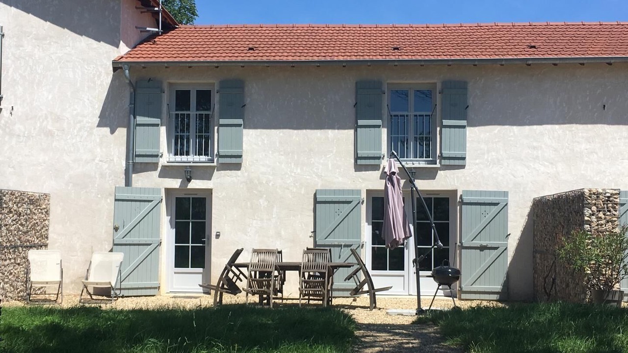 Photo of Outdoor in Charnay-les-Macon