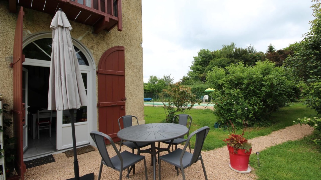 Photo of Outdoor in Charolles