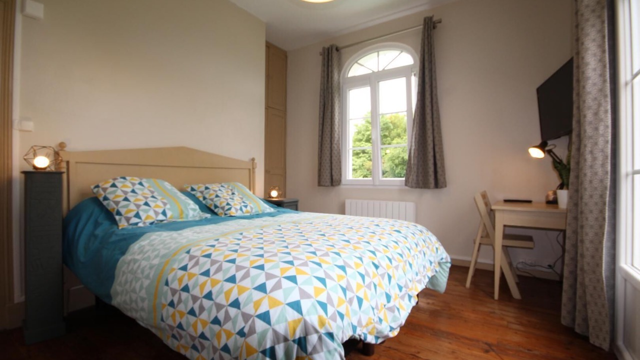 Photo of Bedroom in Charolles