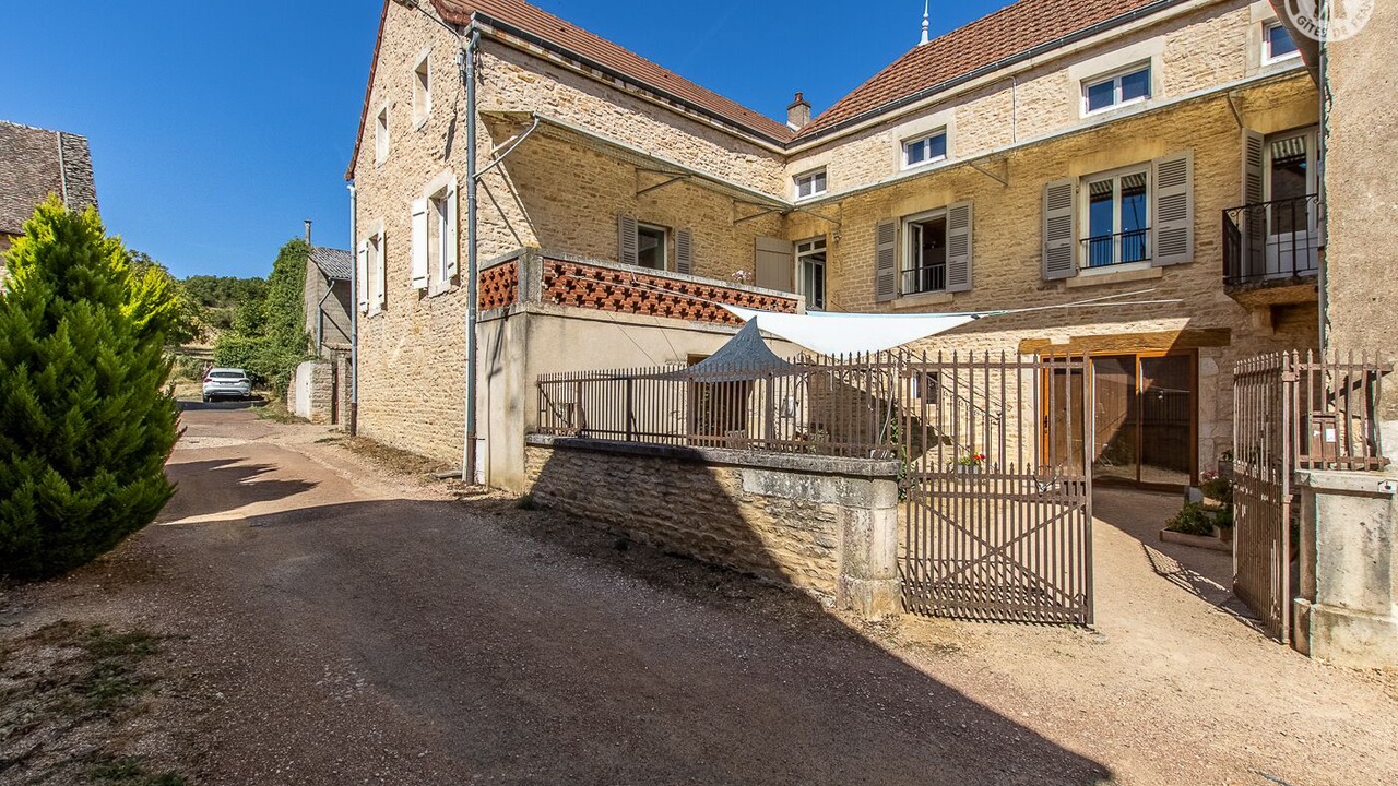 Photo of Outdoor in Jugy