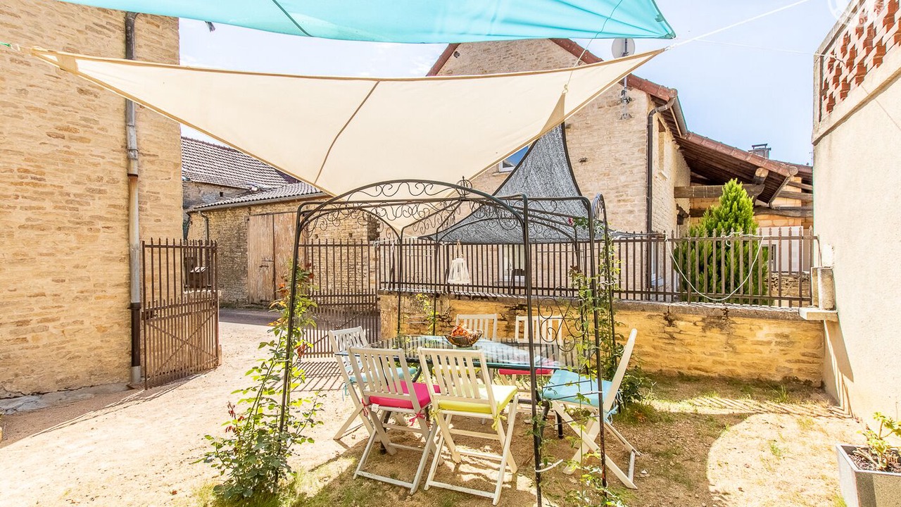 Photo of Outdoor in Jugy