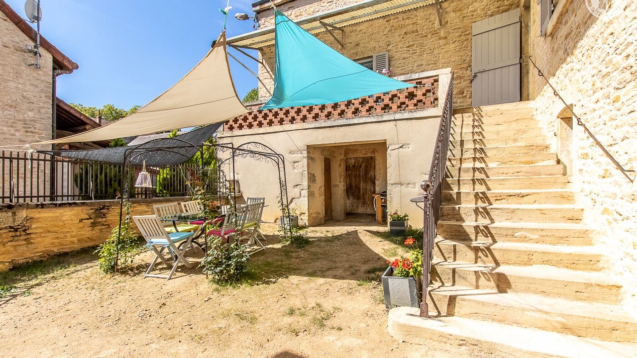 Photo of Outdoor in Jugy