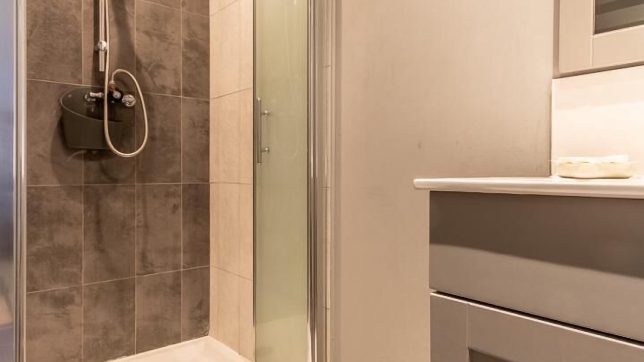 Photo of Bathroom in Cluny