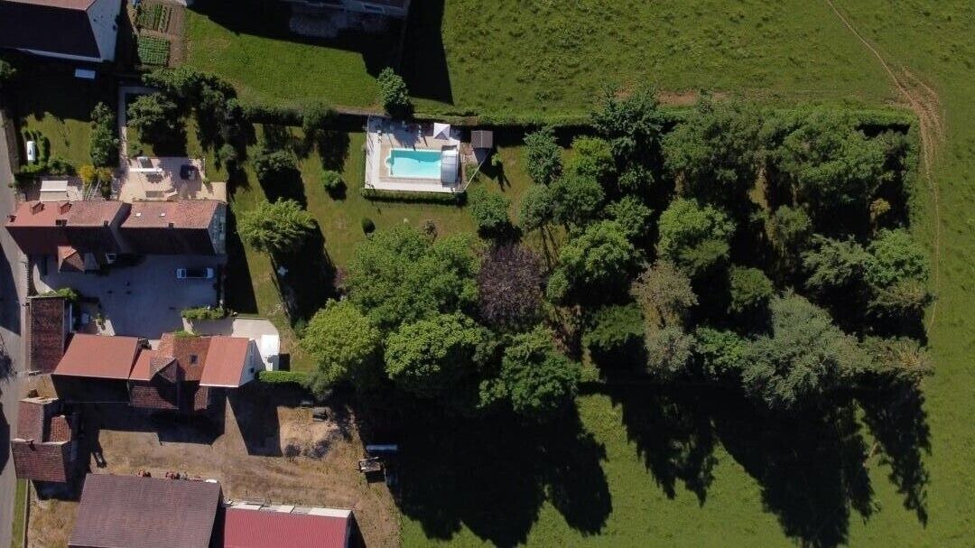 Photo of Outdoor in Perreuil