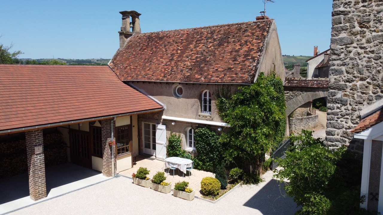 Photo of Outdoor in Perreuil