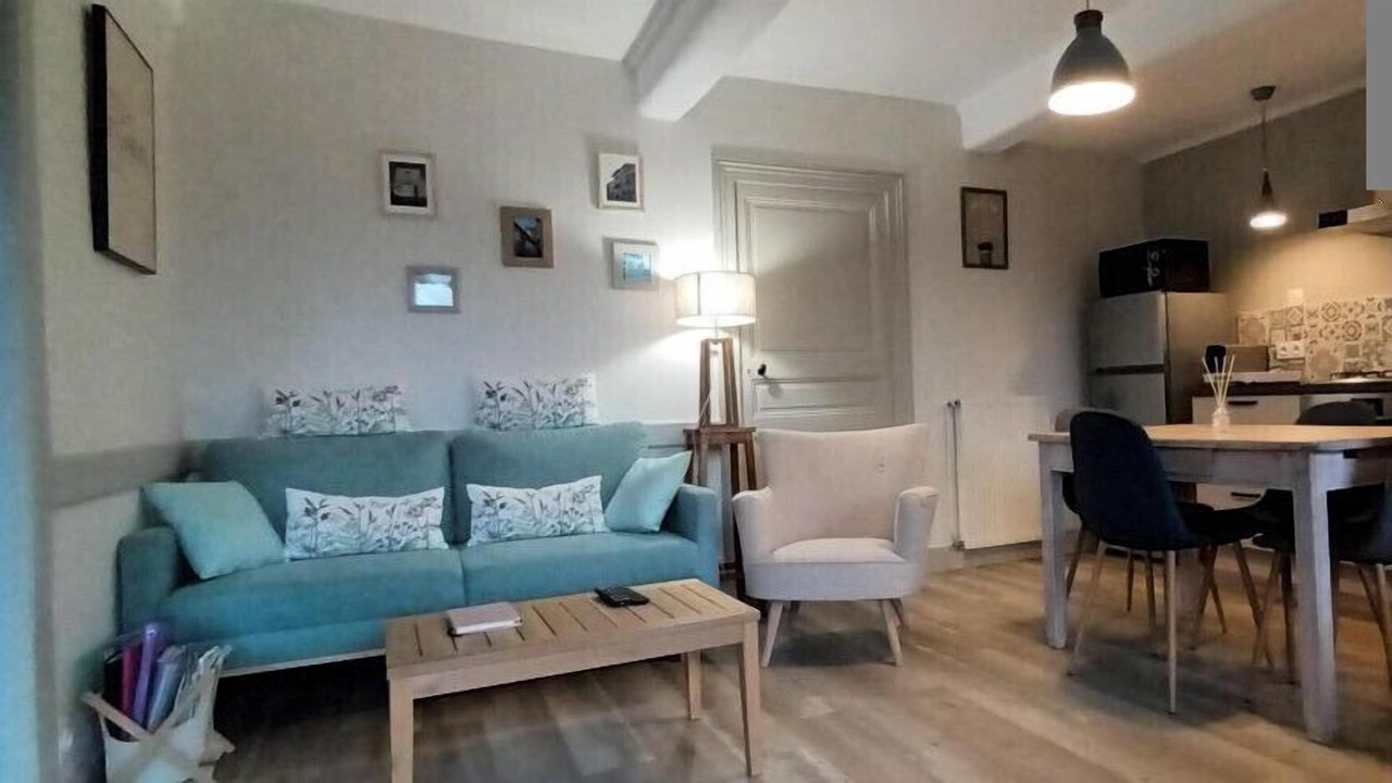 Photo of Livingroom in Sologny