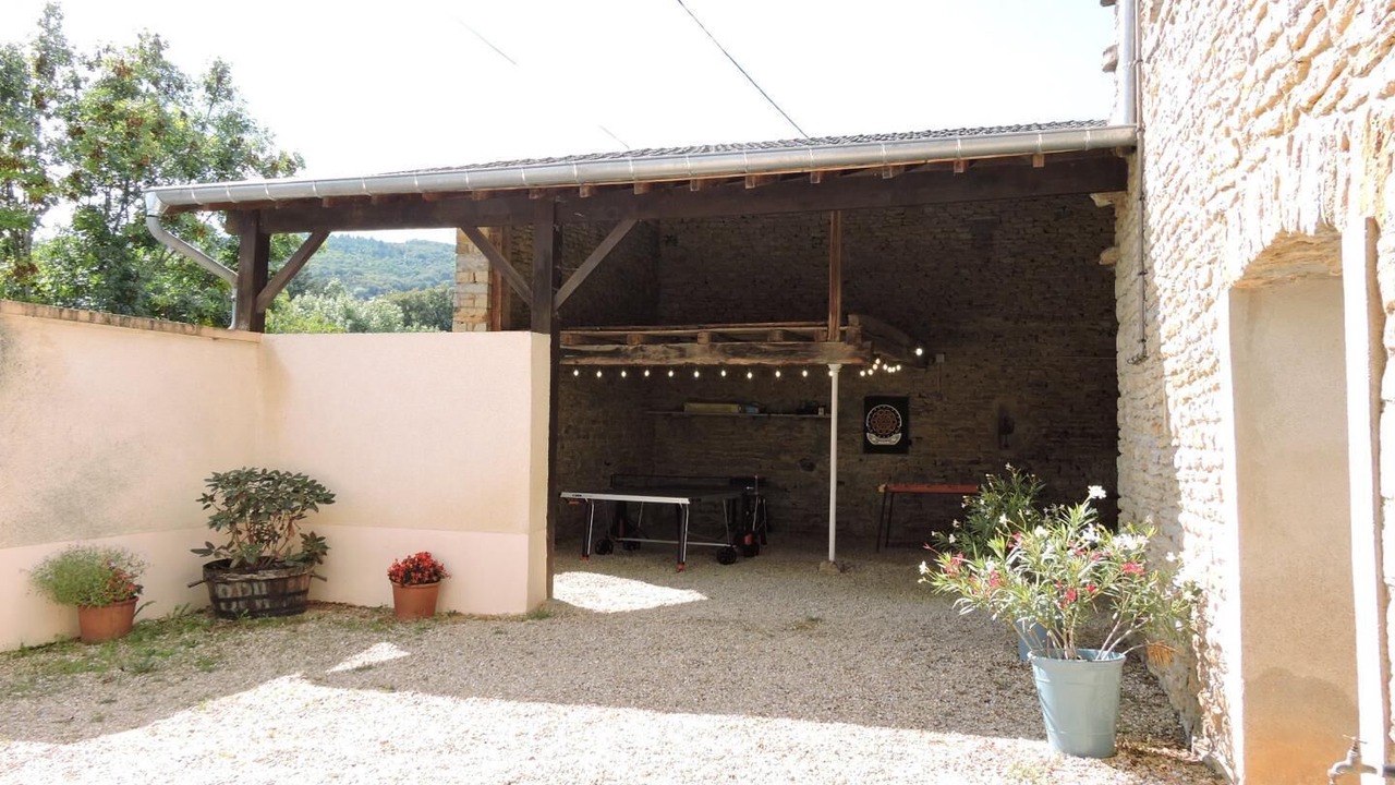 Photo of Outdoor in Sologny