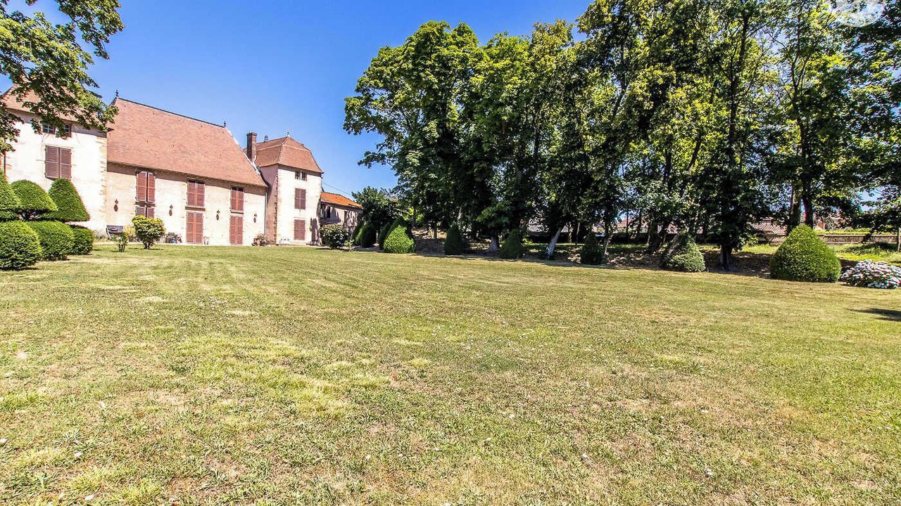 Photo of Outdoor in La Chapelle-de-Guinchay