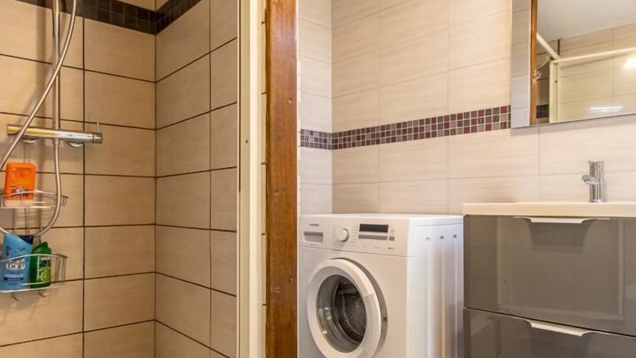 Photo of Bathroom in La Chapelle-de-Guinchay