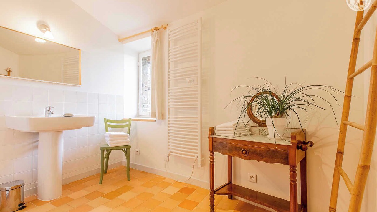 Photo of Others in Saint-Amour-Bellevue