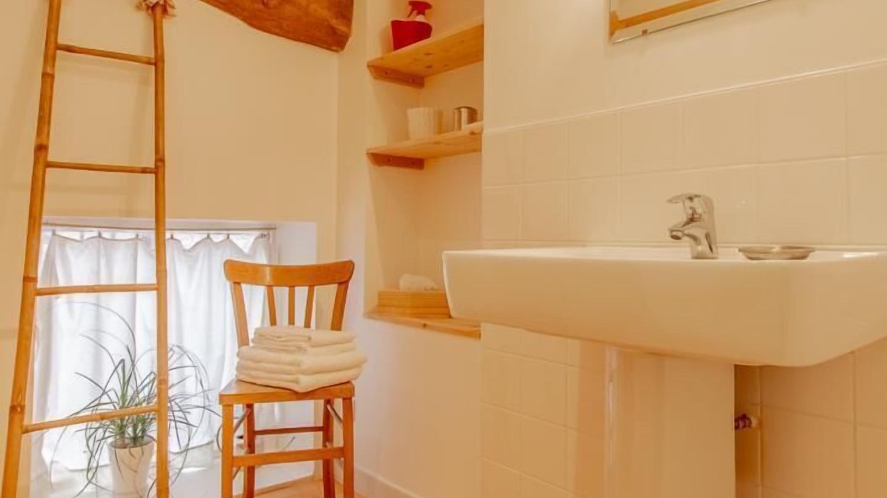 Photo of Bathroom in Saint-Amour-Bellevue