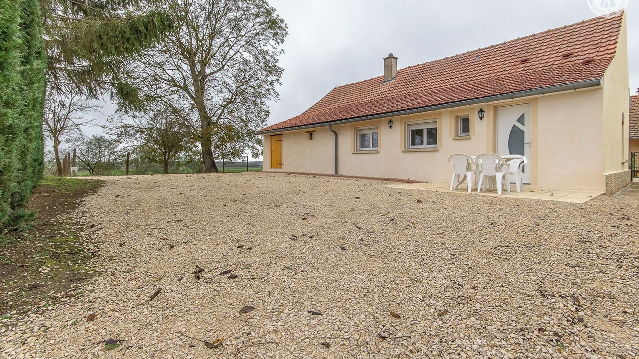 Photo of Outdoor in Frontenard