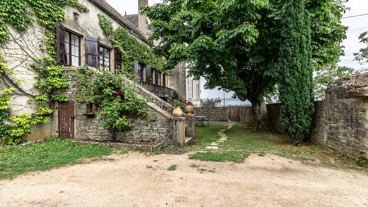 Photo of Outdoor in Saint-Vallerin